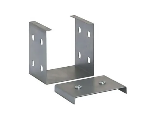 Verbinder zur Montage von zwei Formteilen. 30 x 30 mm Kanal